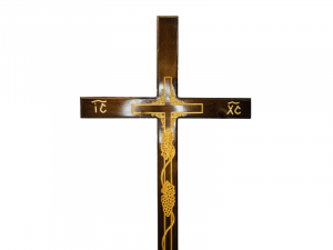 Заказать резной католический крест недорого в СПб